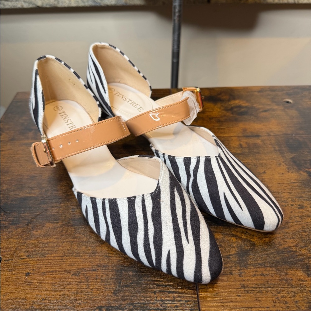 Tinstree pointed toe heels zebra print upper tan buckle strap Size 9